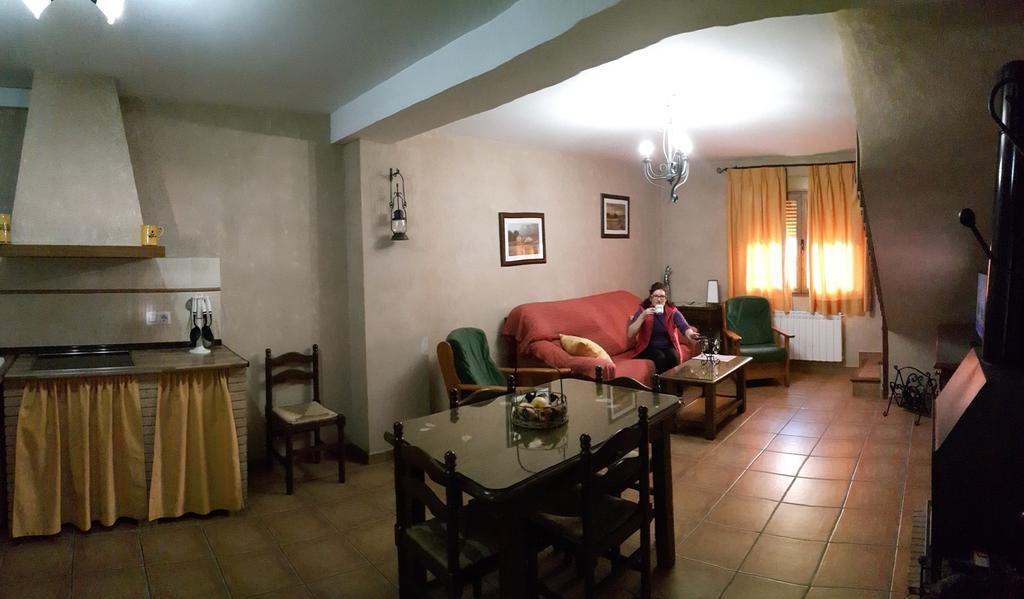 Apartamentos Valle Del Guadalquivir อาร์โรโยฟรีโอ ภายนอก รูปภาพ